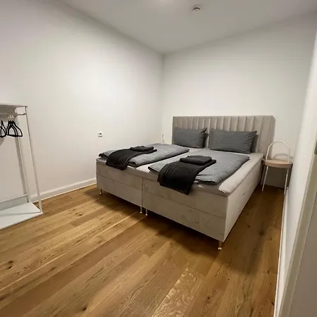 To&to 2 Bedroom Apartment Stuttgart