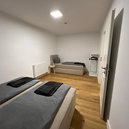 To&to 2 Bedroom *